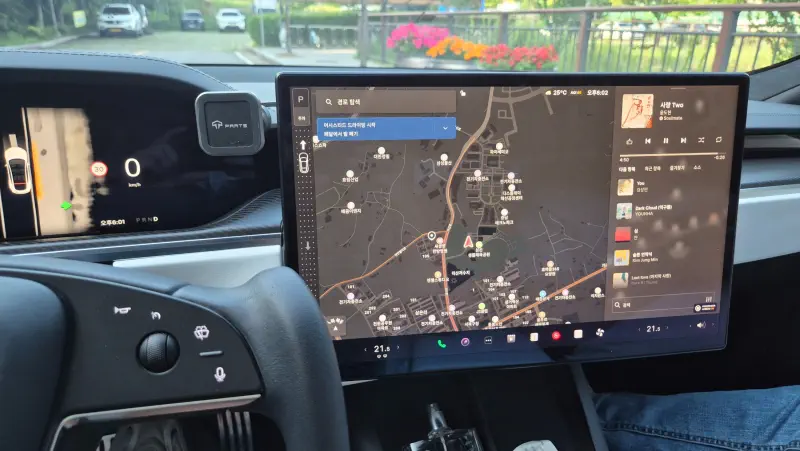 Tesla MODEL S