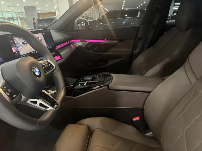 BMW 5-Series