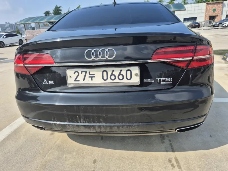 Audi A8