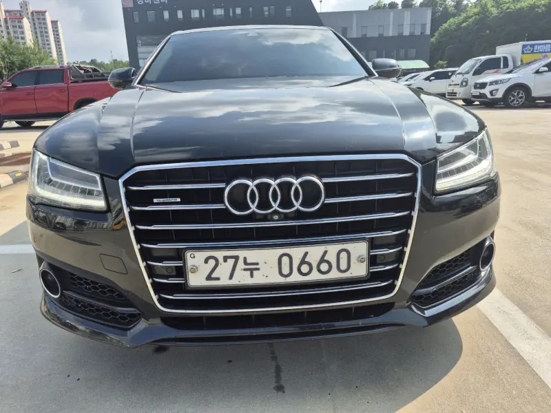 Audi A8