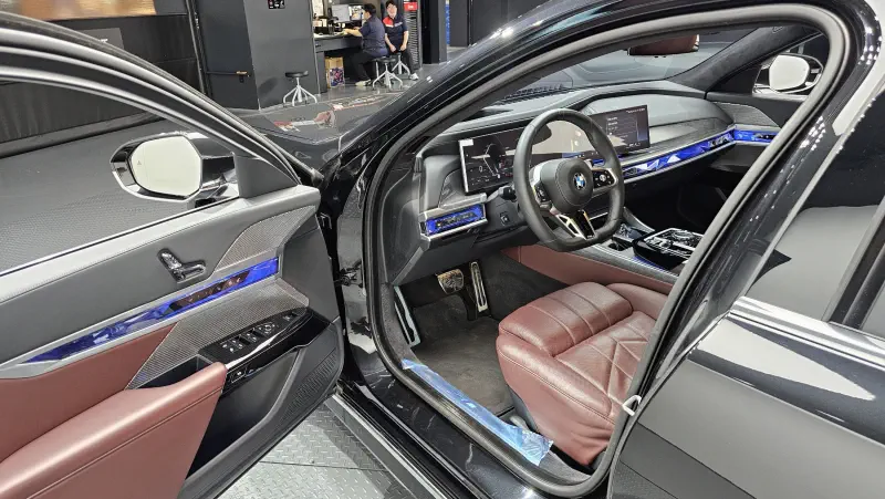 BMW 7-Series