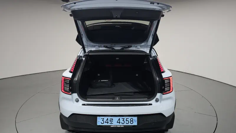 Volvo EX30