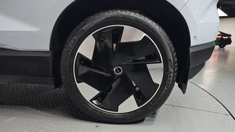 Volvo EX30