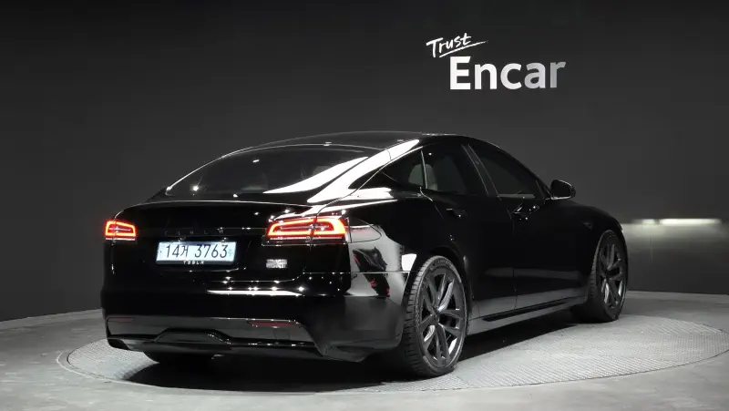 Tesla MODEL S