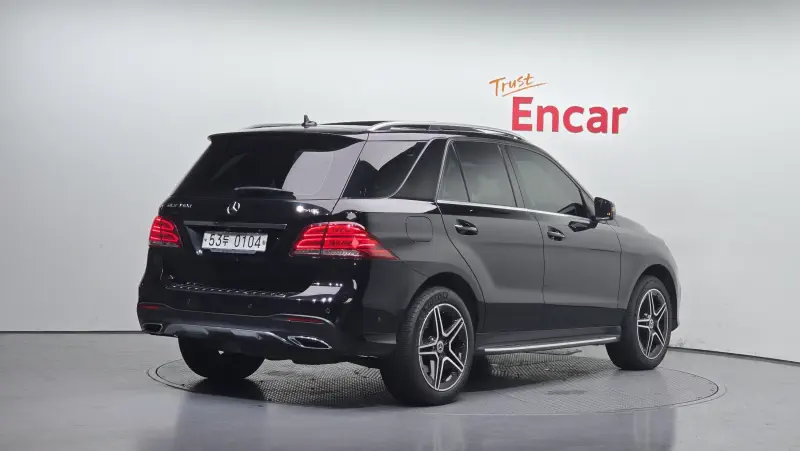 Mercedes-Benz GLE-Class