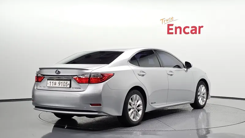 Lexus ES300h