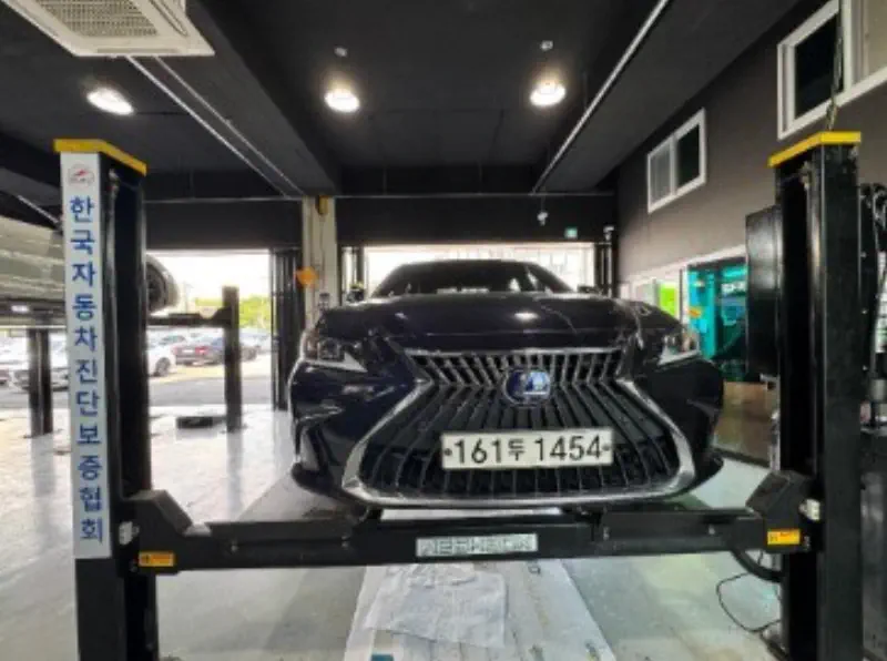 Lexus ES300h