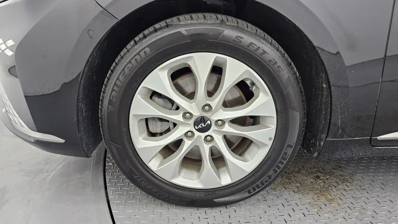 Kia K8