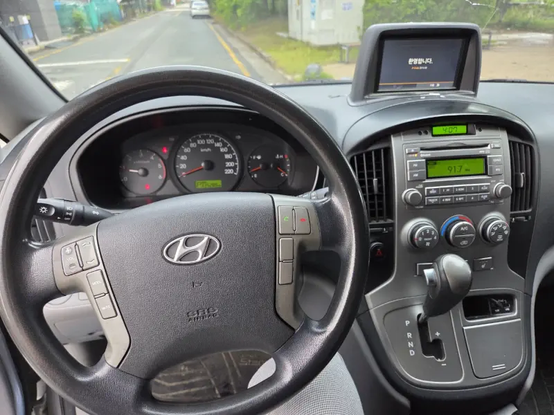Hyundai Grand Starex