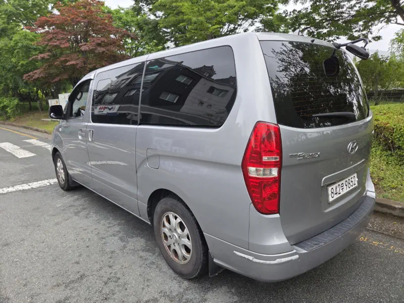 Hyundai Grand Starex