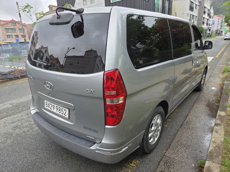 Hyundai Grand Starex
