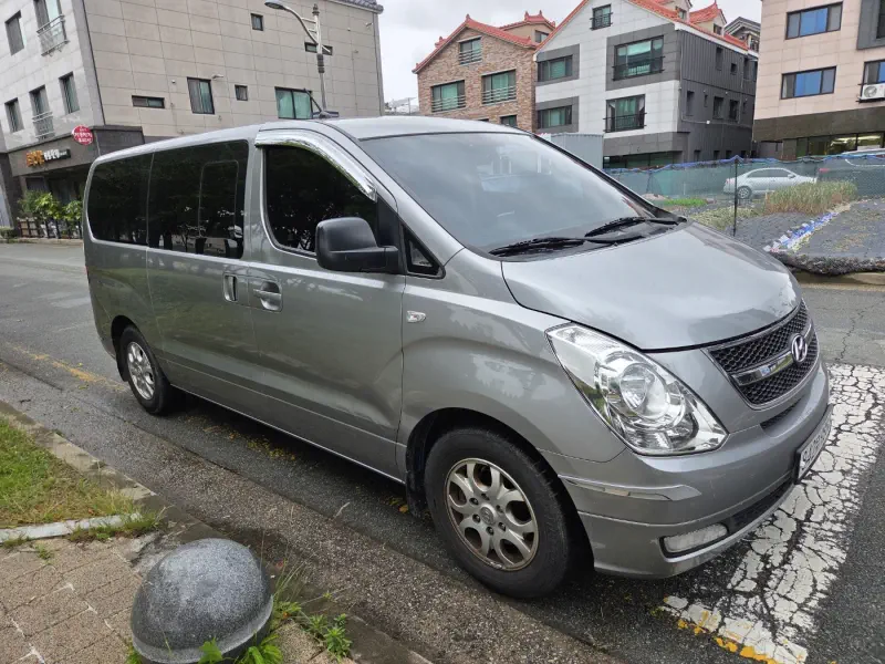 Hyundai Grand Starex