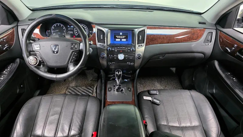 Hyundai Equus