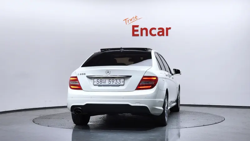 Mercedes-Benz C-Class