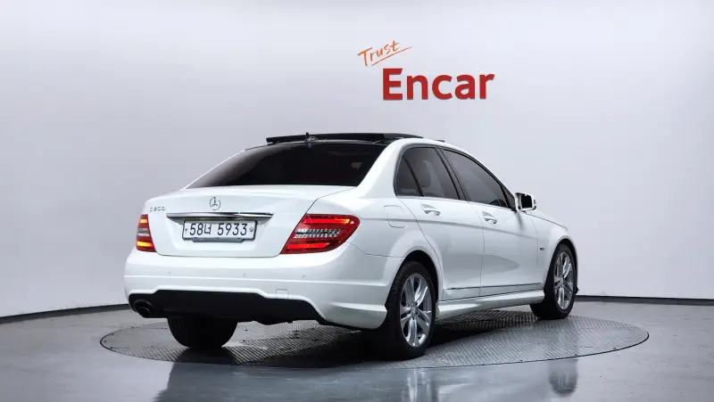 Mercedes-Benz C-Class