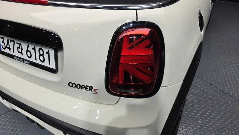 MINI Cabrio