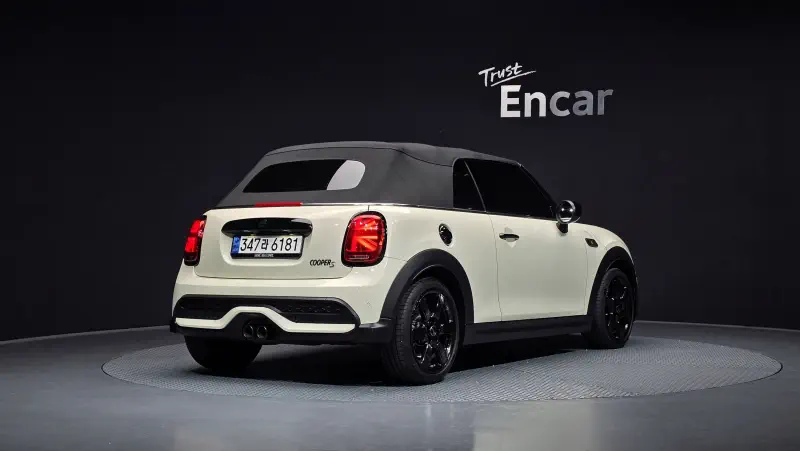 MINI Cabrio