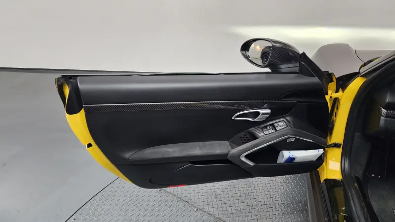 Porsche Cayman