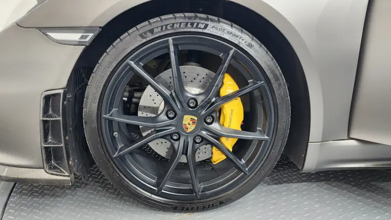 Porsche Cayman
