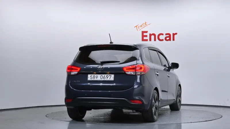 Kia Carens