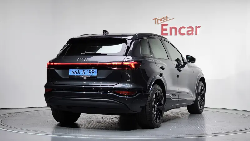 Audi Q6 e-tron