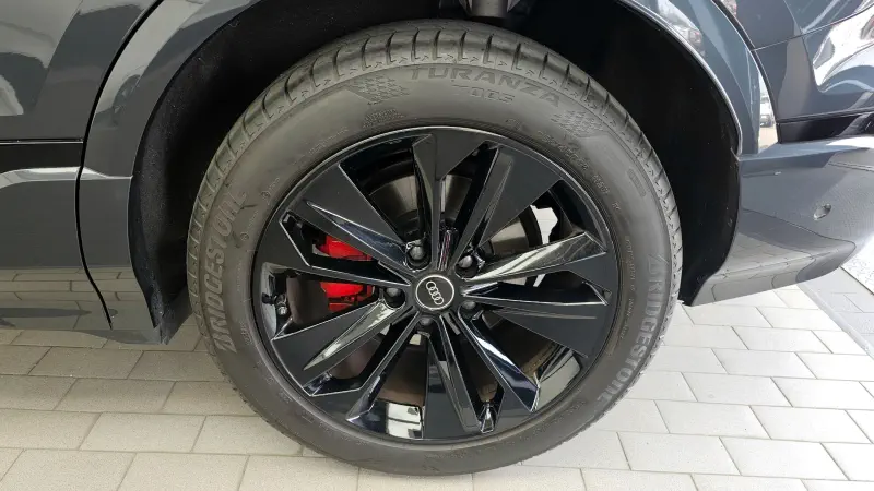 Audi Q6 e-tron