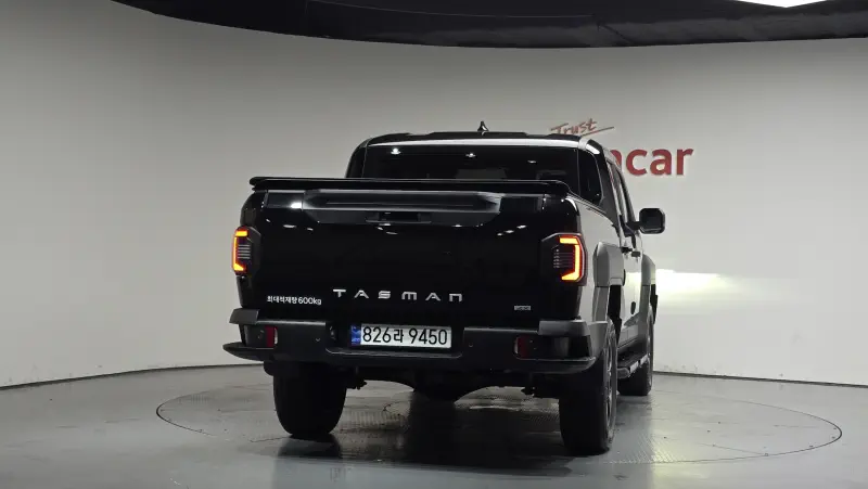 Kia Tasman