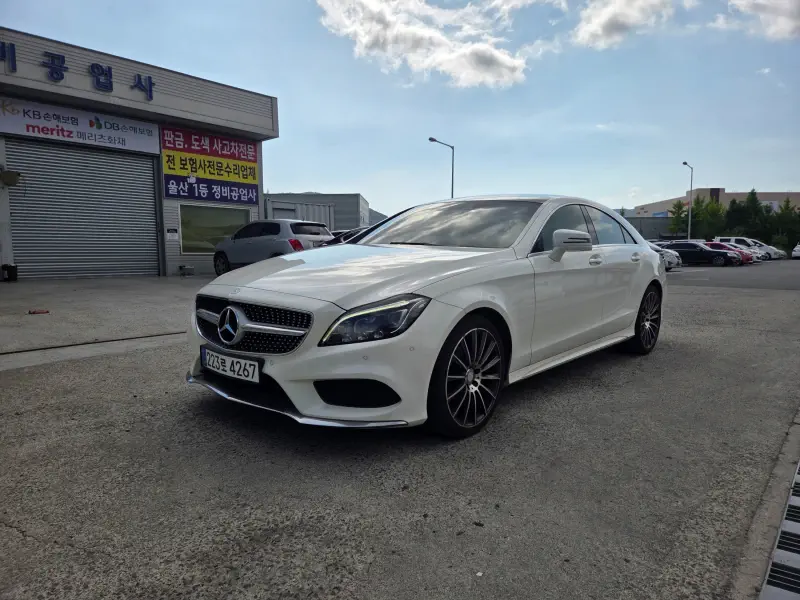 Mercedes-Benz CLS-Class