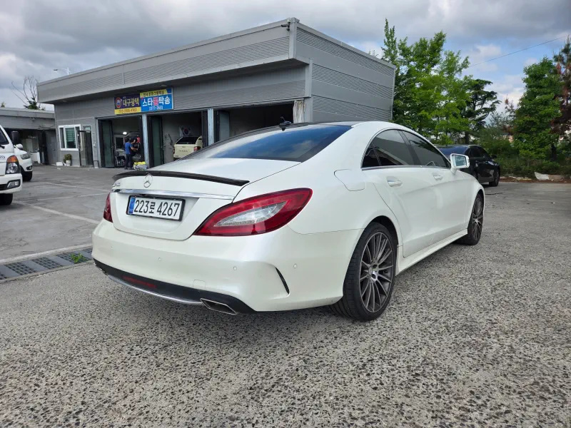 Mercedes-Benz CLS-Class