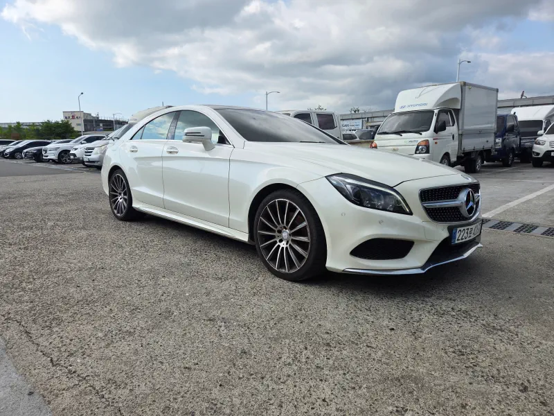 Mercedes-Benz CLS-Class