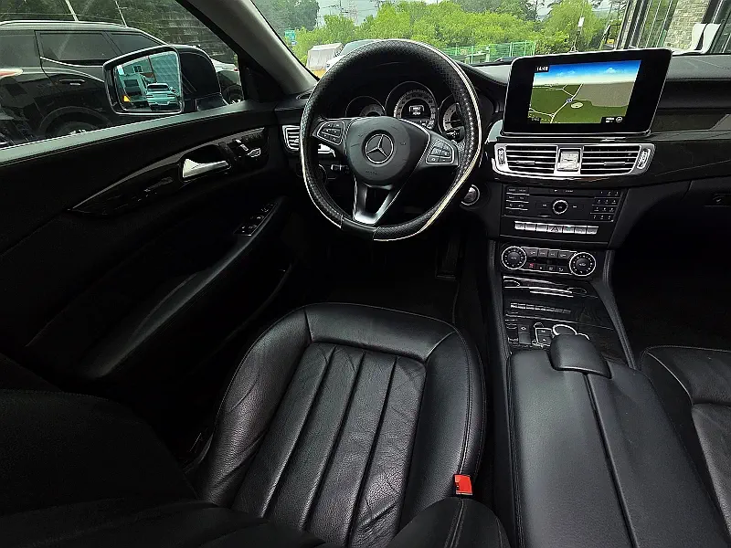 Mercedes-Benz CLS-Class