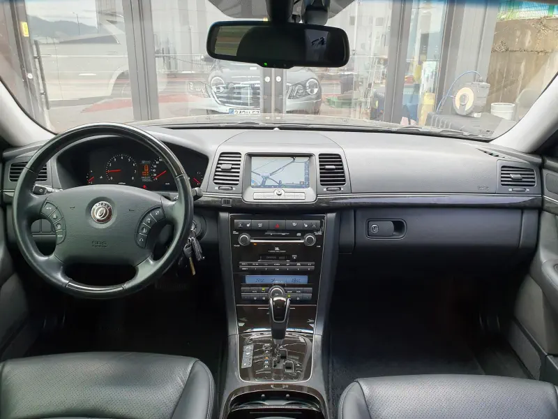 Kia OPIRUS