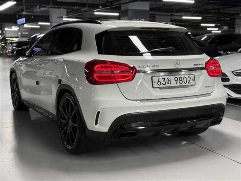 Mercedes-Benz GLA-Class