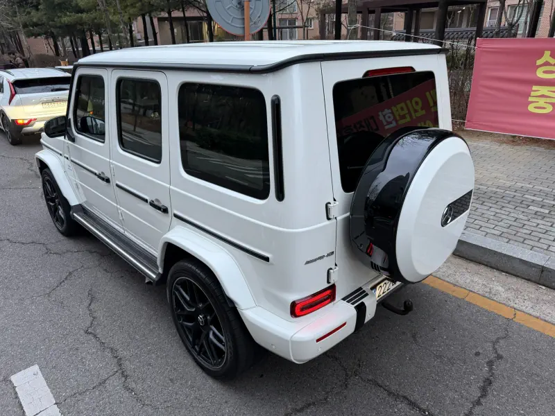 Mercedes-Benz G-Class