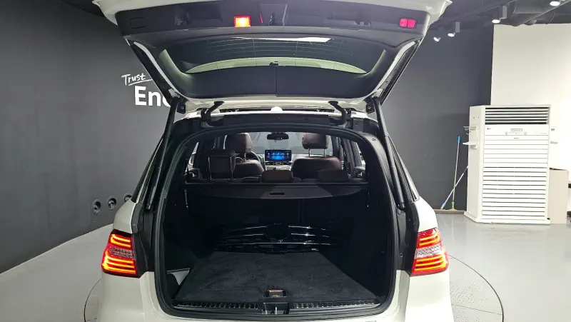 Mercedes-Benz M-class