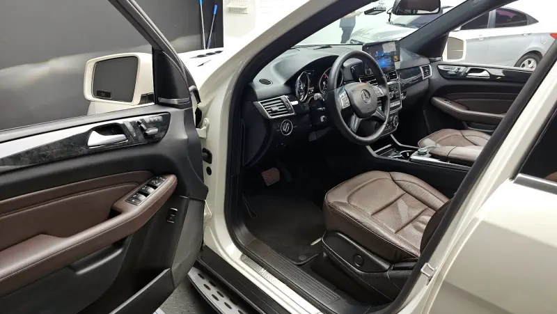 Mercedes-Benz M-class