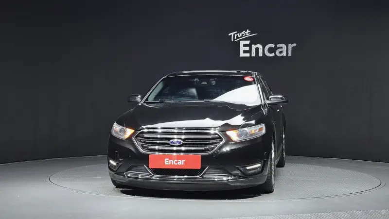 Ford Taurus