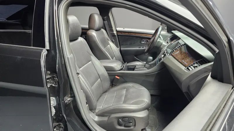 Ford Taurus