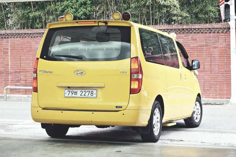Hyundai Grand Starex