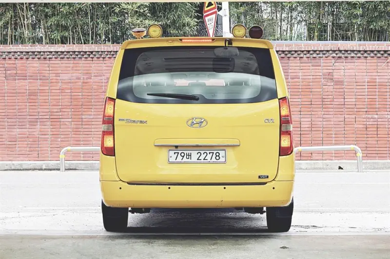 Hyundai Grand Starex