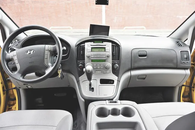 Hyundai Grand Starex