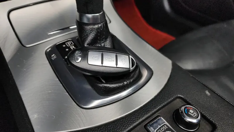 Infiniti G37