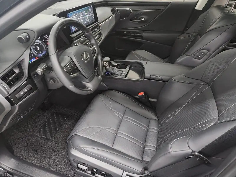 Lexus ES300h