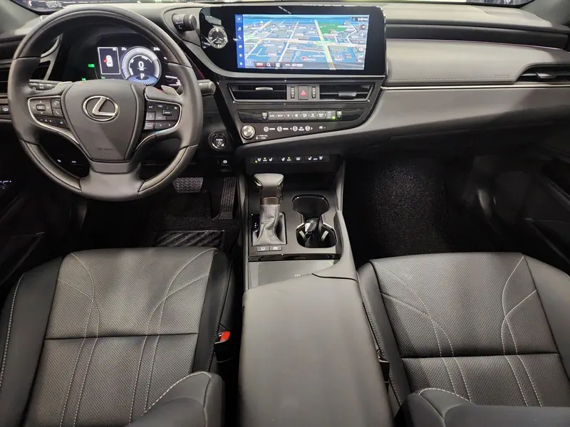 Lexus ES300h