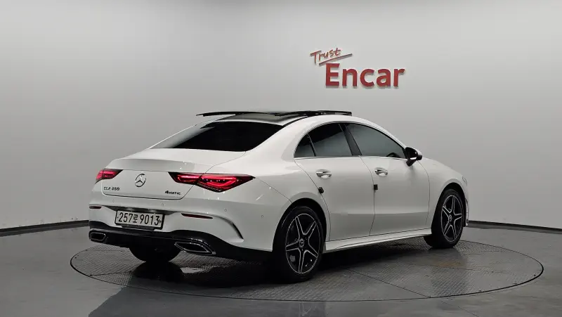 Mercedes-Benz CLA-Class