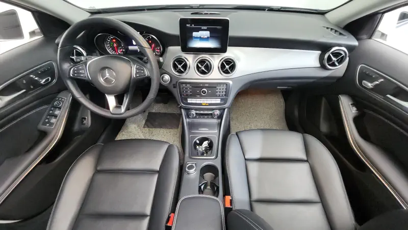 Mercedes-Benz GLA-Class