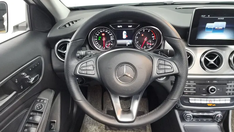 Mercedes-Benz GLA-Class