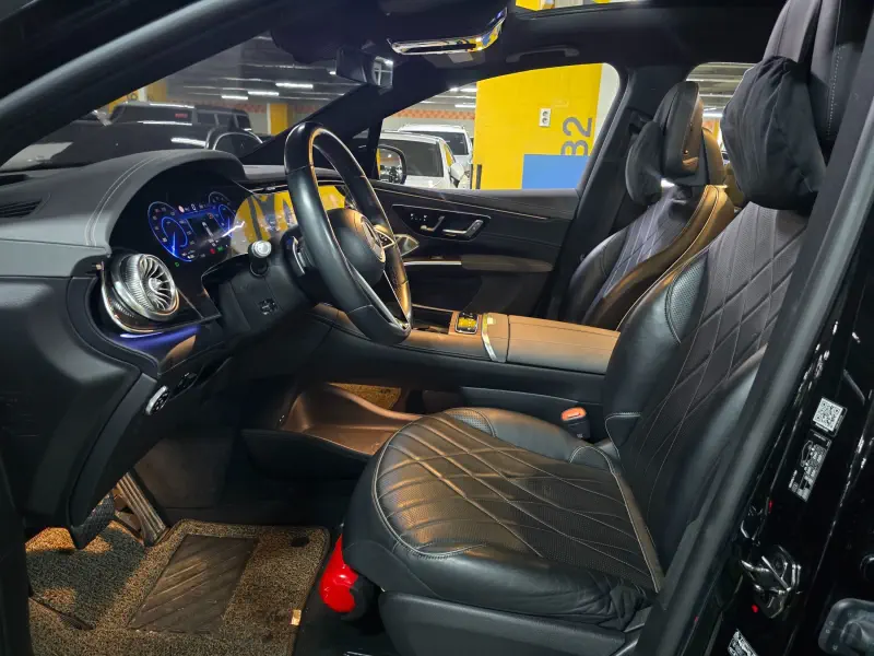 Mercedes-Benz EQS SUV