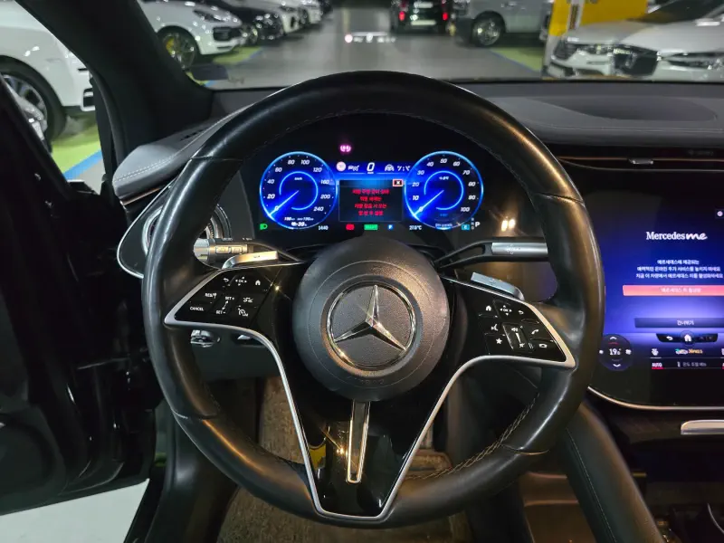 Mercedes-Benz EQS SUV