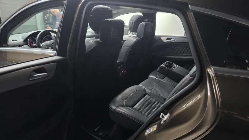 Mercedes-Benz GLE-Class